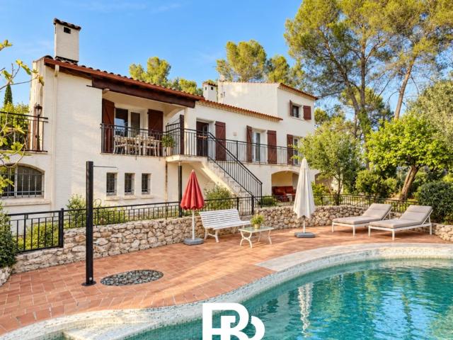 Maison 7 pièces 193 m²