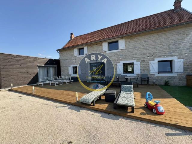 Maison 7 pièces 204 m²