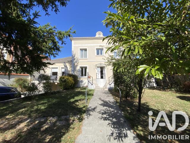 Maison 7 pièces 204 m²