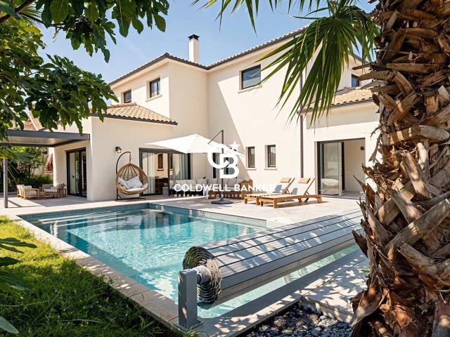 Maison 7 pièces 204 m²