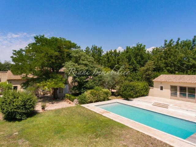Maison 7 pièces 205 m²