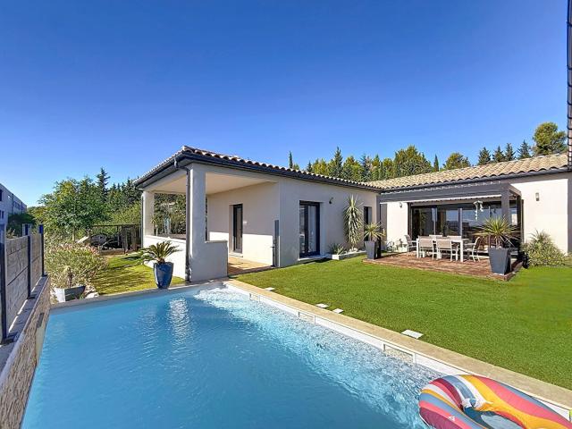 Maison 7 pièces 205 m²