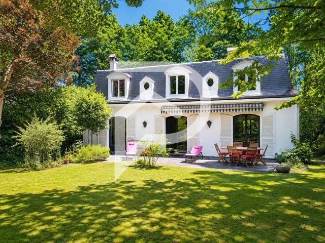 Maison 7 pièces 205 m²
