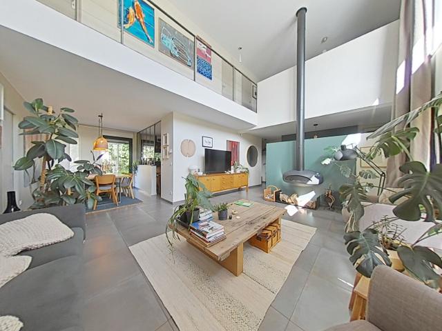 Maison 7 pièces 205 m²