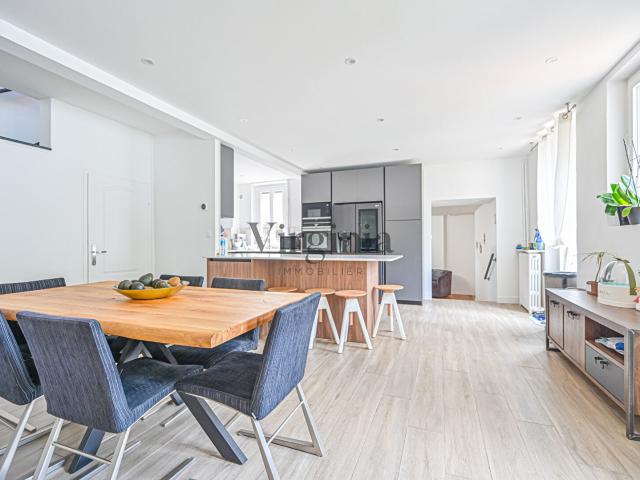 Maison 7 pièces 205 m²