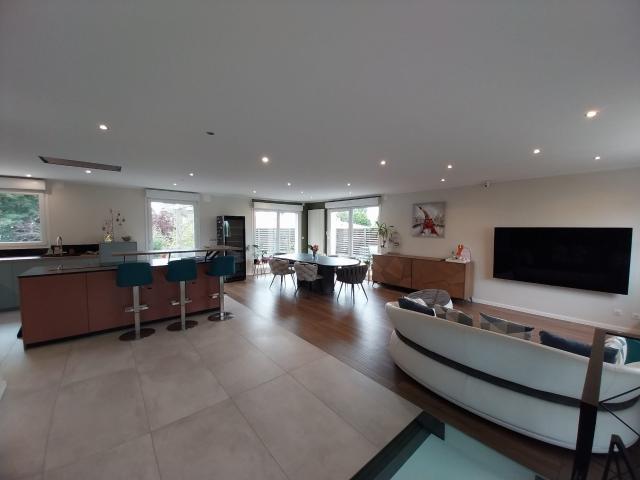 Maison 7 pièces 205 m²