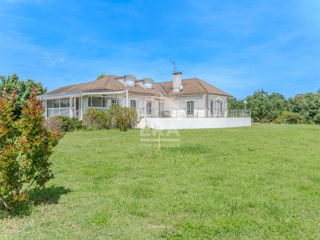 Maison 7 pièces 185 m²
