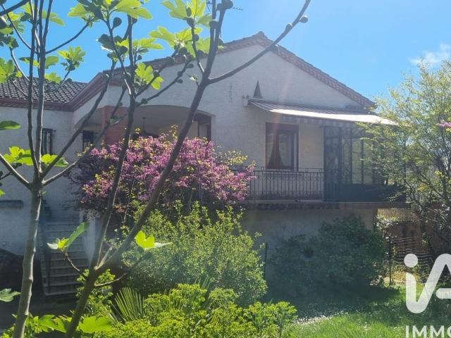 Maison 7 pièces 205 m²