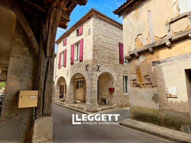 Maison 7 pièces 205 m²