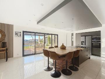 Maison 7 pièces 205 m²