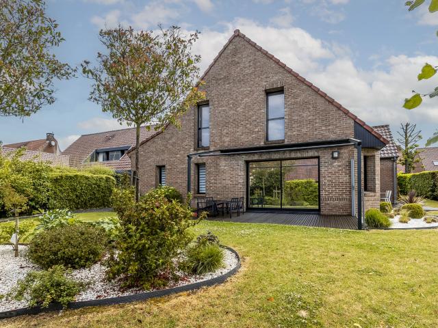 Maison 7 pièces 205 m²