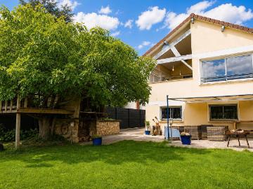 Maison 7 pièces 206 m²