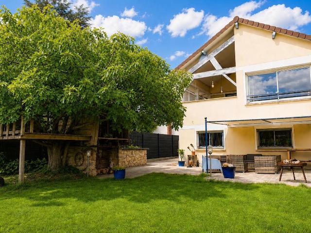 Maison 7 pièces 206 m²
