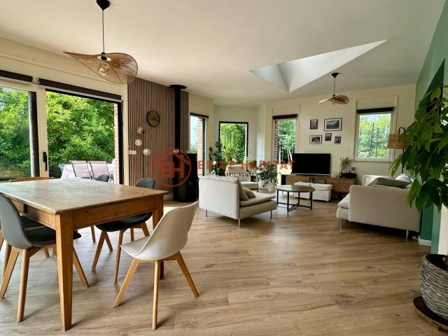 Maison 7 pièces 206 m²