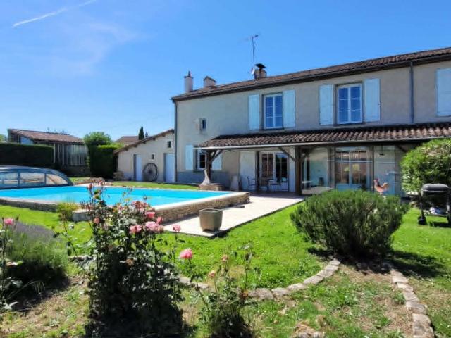 Maison 7 pièces 206 m²