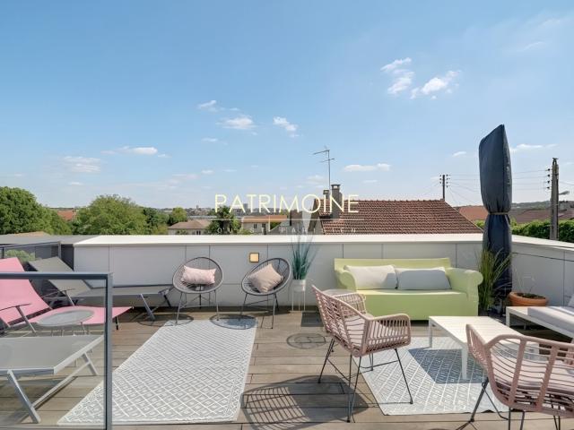 Maison 7 pièces 206 m²
