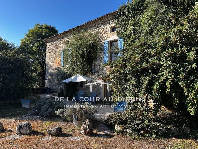 Maison 7 pièces 206 m²