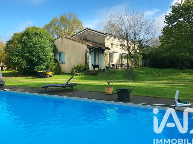 Maison 7 pièces 206 m²