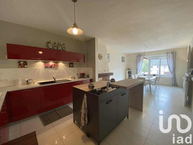 Maison 7 pièces 206 m²