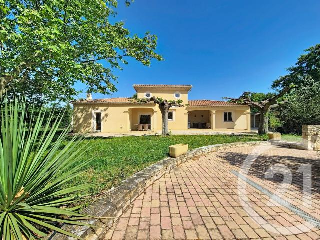 Maison 7 pièces 207 m²