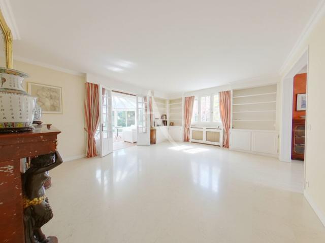 Maison 7 pièces 207 m²