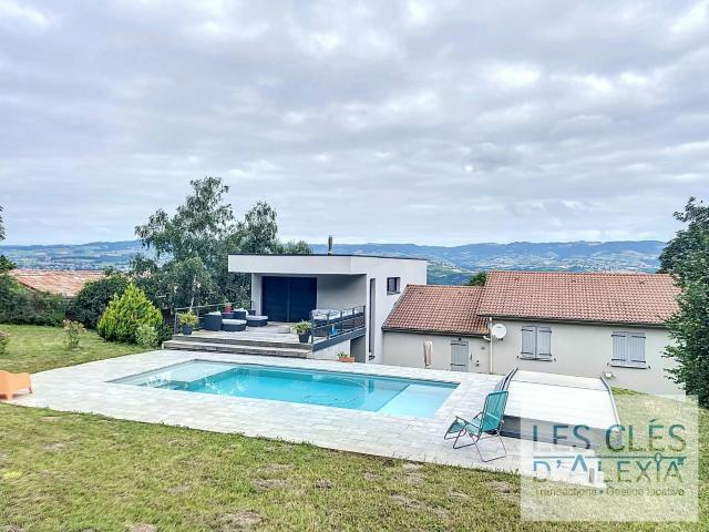 Maison 7 pièces 207 m²
