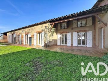Maison 7 pièces 207 m²
