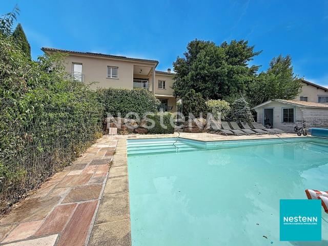 Maison 7 pièces 207 m²