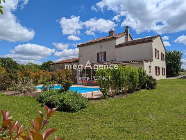 Maison 7 pièces 207 m²