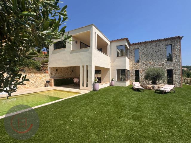Maison 7 pièces 207 m²