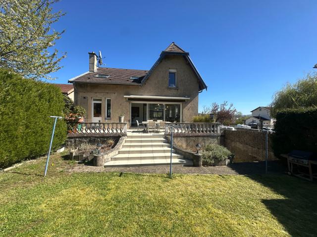 Maison 7 pièces 208 m²