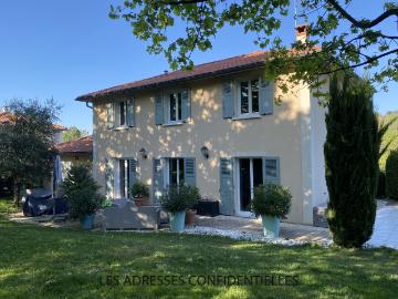 Maison 7 pièces 208 m²