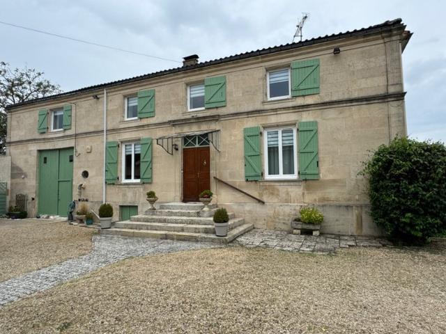Maison 7 pièces 208 m²