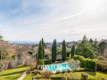 Maison 7 pièces 208 m²