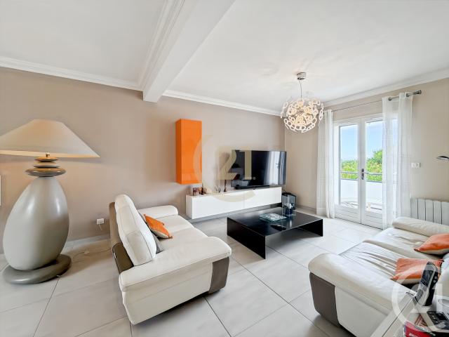 Maison 8 pièces 208 m²