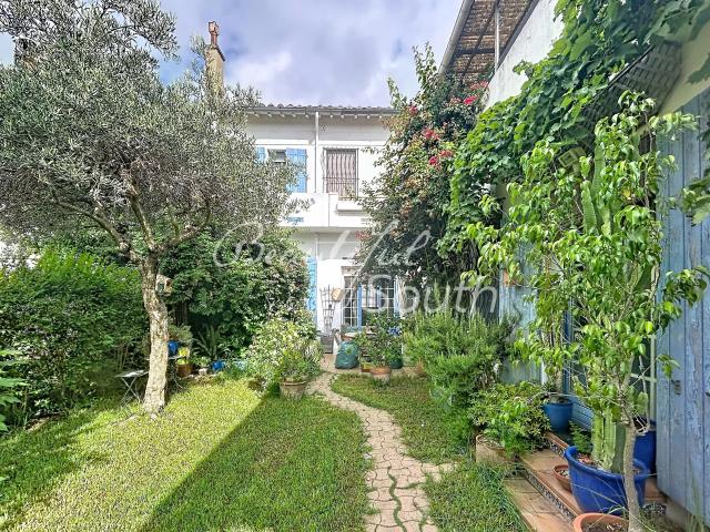 Maison 7 pièces 208 m²
