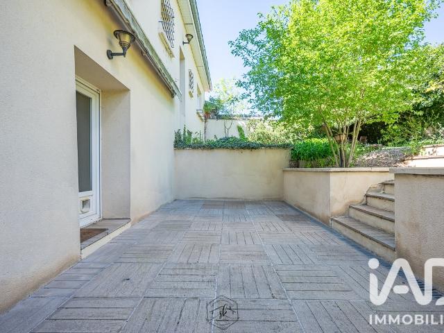 Maison 7 pièces 208 m²