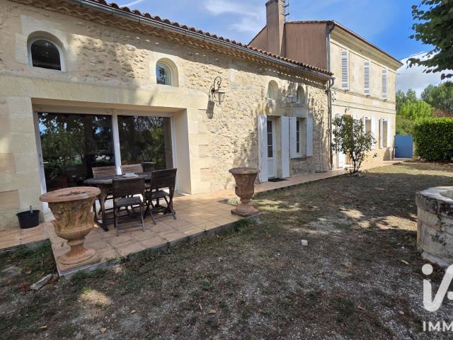 Maison 7 pièces 208 m²