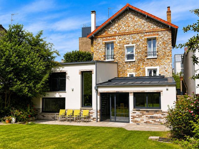 Maison 7 pièces 208 m²