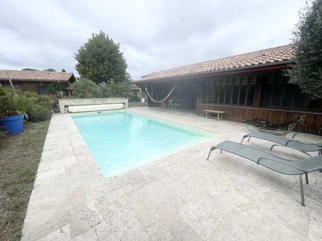 Maison 7 pièces 208 m²