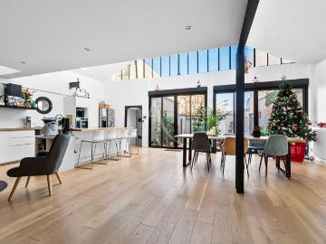 Maison 7 pièces 208 m²