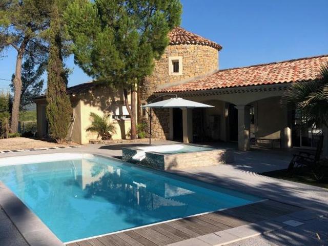 Maison 7 pièces 209 m²