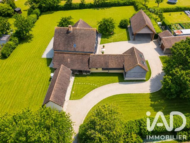 Maison 7 pièces 209 m²
