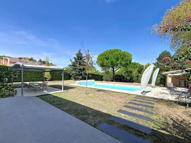 Maison 7 pièces 209 m²