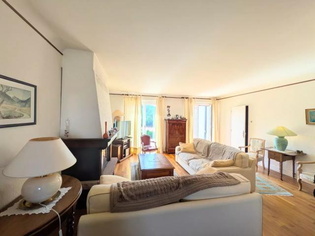 Maison 7 pièces 209 m²