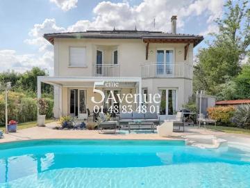 Maison 7 pièces 200 m²