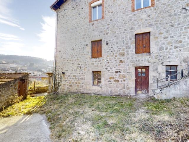 Maison 7 pièces 200 m²