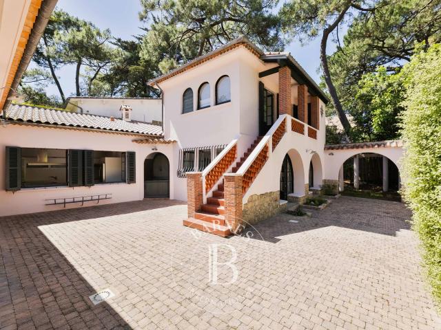 Maison 7 pièces 200 m²