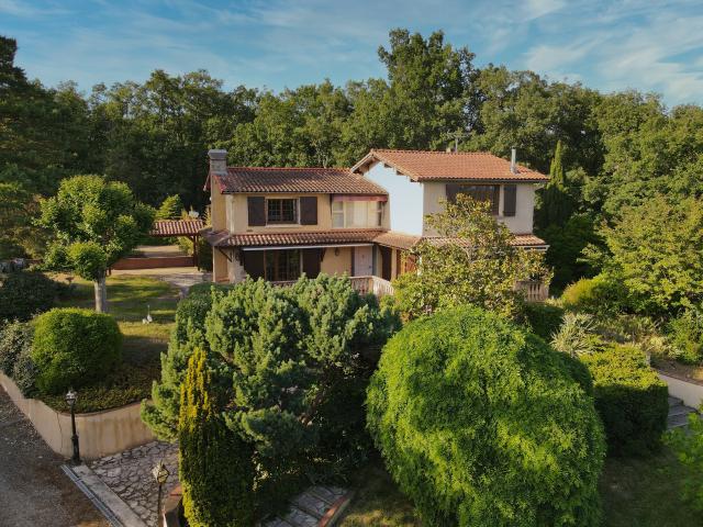 Maison 7 pièces 200 m²