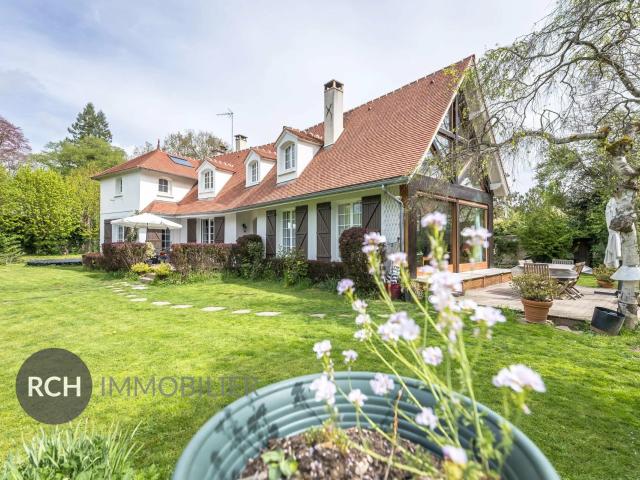 Maison 7 pièces 200 m²